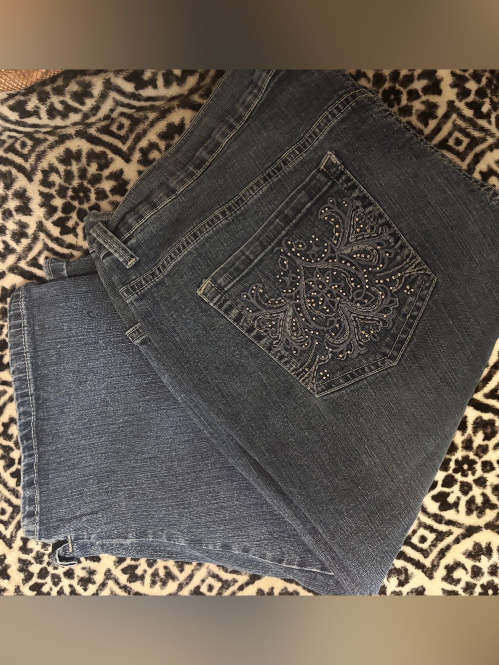 Embellished Dark Blue Women's Capri/ Shorts Gloria Vanderbilt